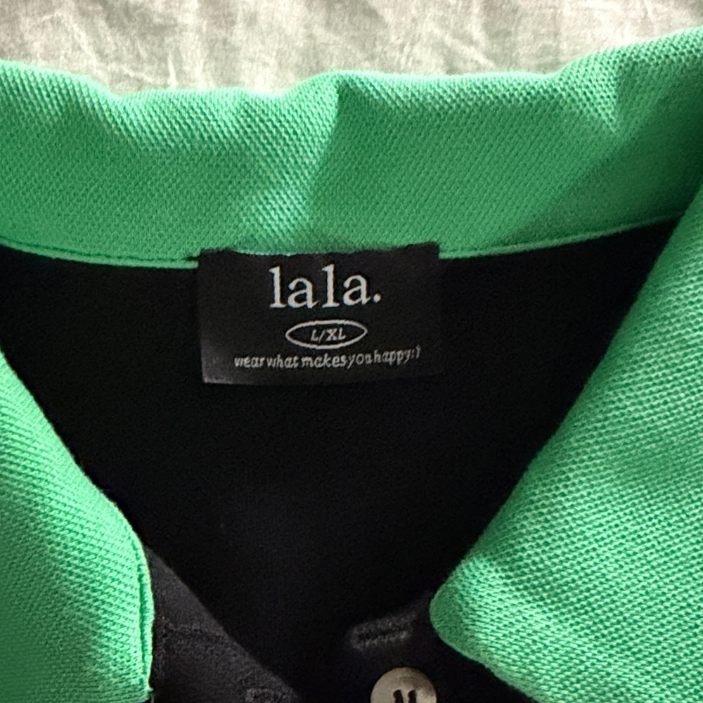 Dressed in LALA Made of Stardust cropped polo - Picture 7 of 10